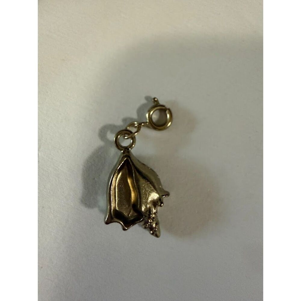 Sea Shell charm - Picture 2 of 3